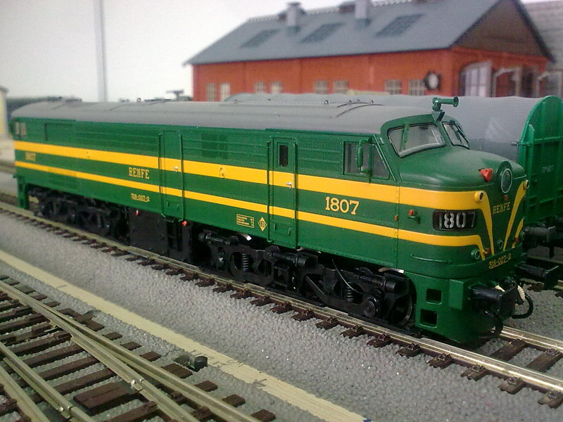 318-007.jpg