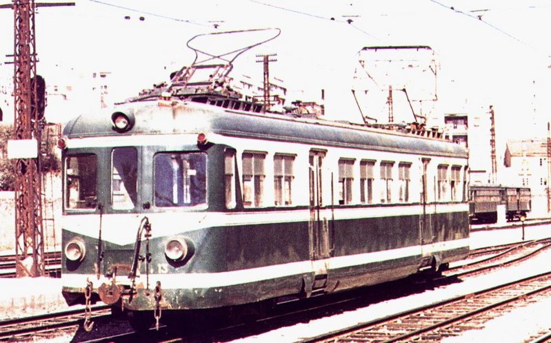 motor 13 con panto de belga.jpg