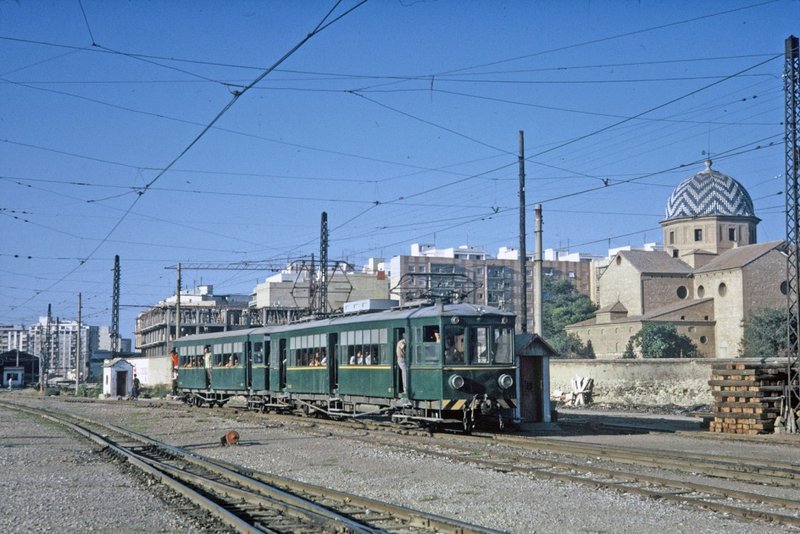 motor 12 con r 118.JPG