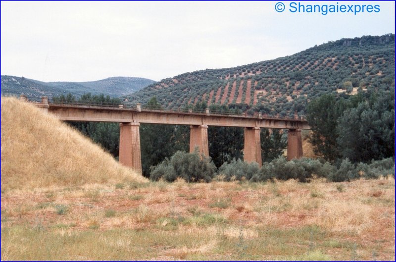 Viaducto de Beas de Segura.jpg