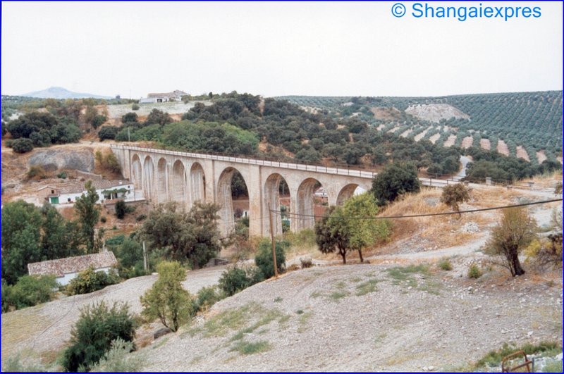 Viaducto de Gutar.jpg