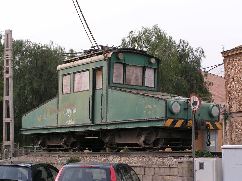FEVE T4.Rafelbunyol. Noviembre 2006.jpg