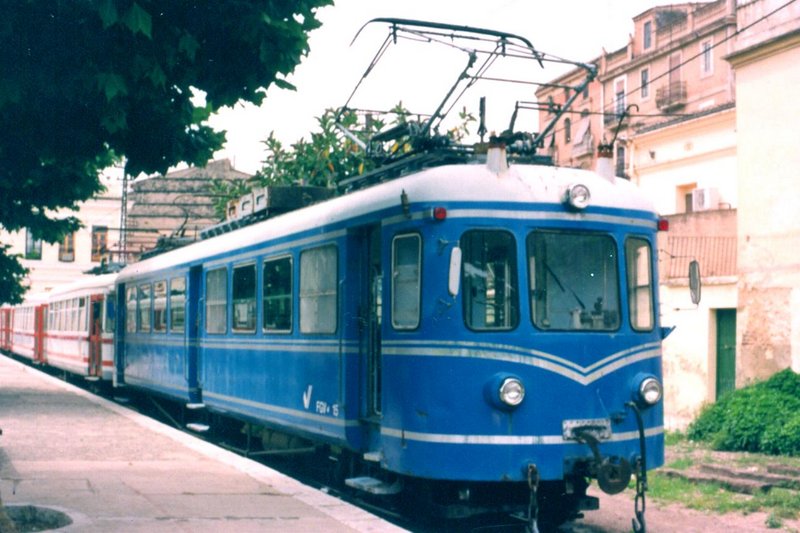 M015-26 valencia pf.JPG