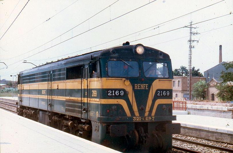 321-069 aislada Valencia-Sagunto. El Puig, 13,29h. 08-08-1995.jpg