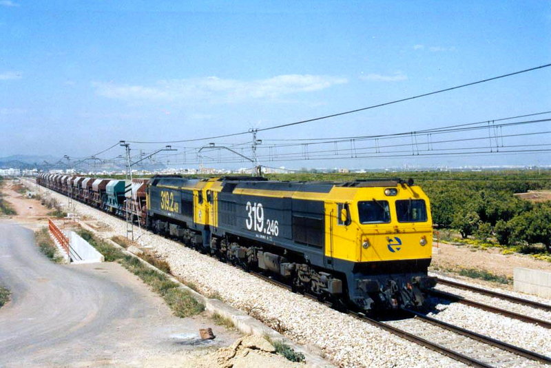 319-246 + 319-249 klinker SE-420[421 Santa Eulalia-Buñol. El Puig, 16,26h. 20-04-1998..jpg