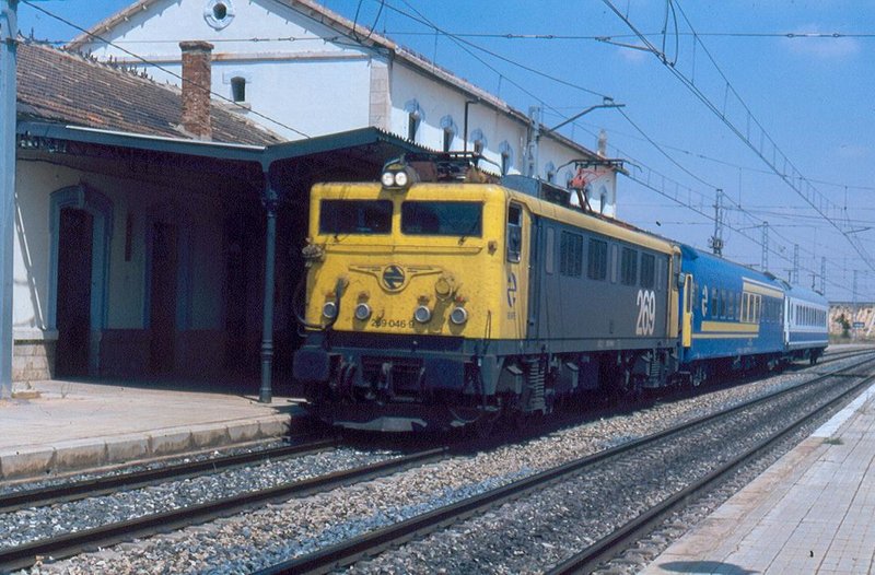 0522-D 269-046 Diurno 12.693 ''Torre del Oro'', rama de Alicante. Chinchilla, 15,05h. 24-08-1995..jpg