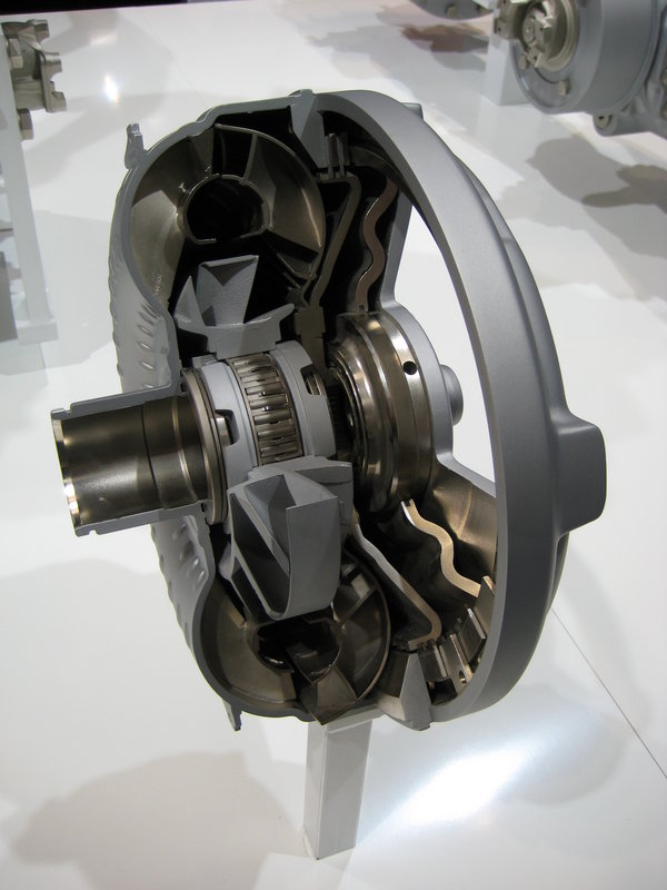 Bauma_2007_ZF_Drehmomentwandler.jpg