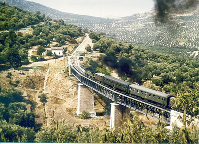 400px-PteGenilLinares(3).jpg