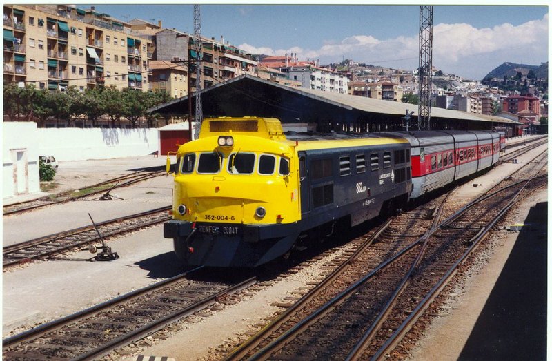 352-004.jpg