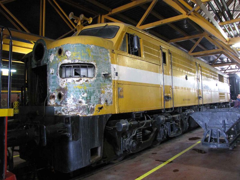 Comsa 93 71 13 12 003-7.jpg