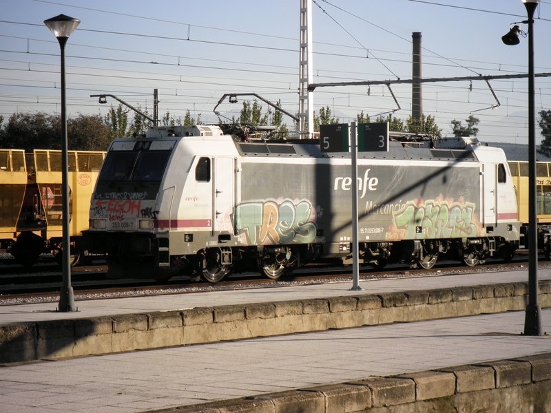 PB130112.JPG