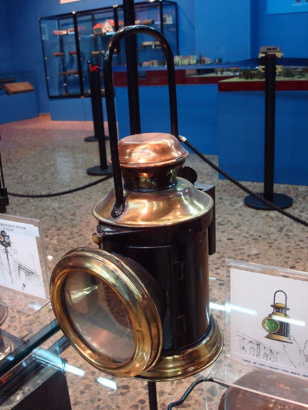 2009-05-10 Madrid museo trenes 026.jpg