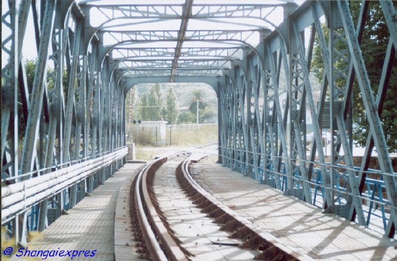 P.metálico en Betanzos lado Coruña (2).jpg