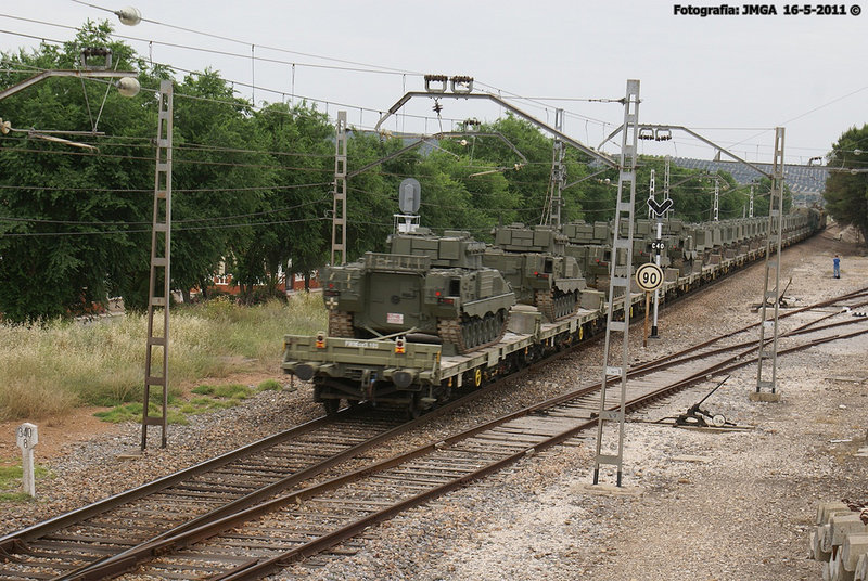 tren militar en Espeluy.jpg