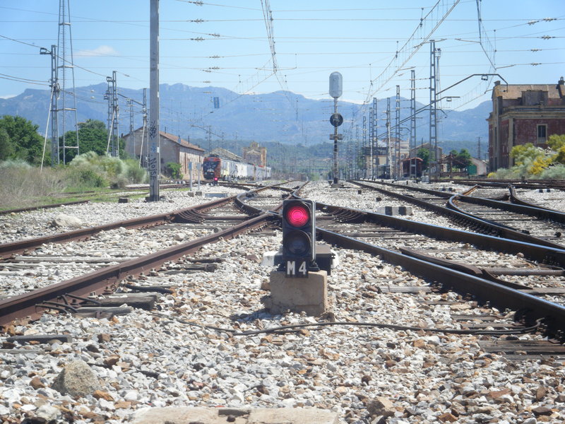 Señal mono direccion Barcelona-.JPG