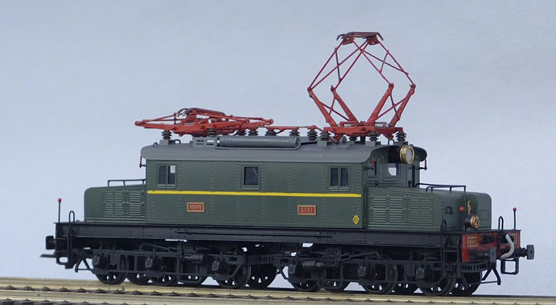 6100b.jpg