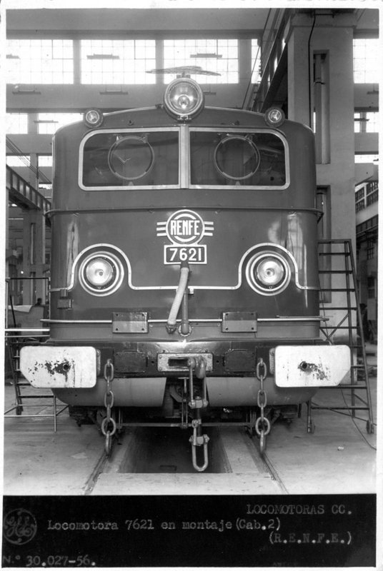 b169 Alsthom 7621 en los talleres de la General Eléctrica Española en Trápaga Vizcaya. 30-6-58.jpg