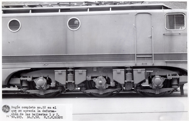 b170 Detalle Bogie locomotora 7600 Alsthom en la General Eléctrica Española. 16-7-58.jpg