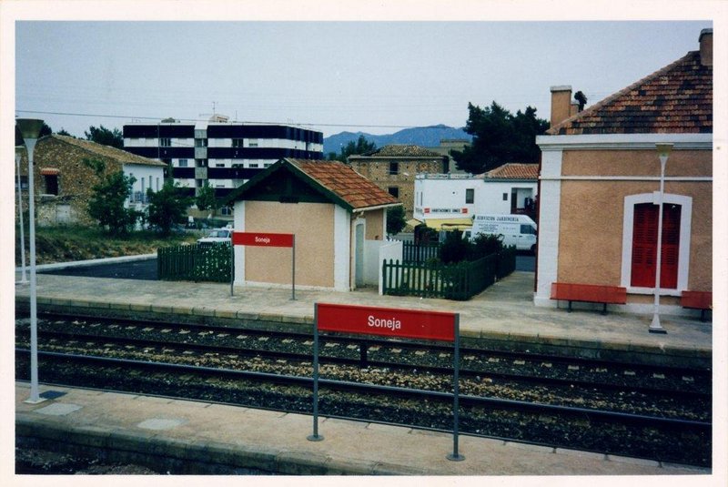 Aseos-Soneja.jpg