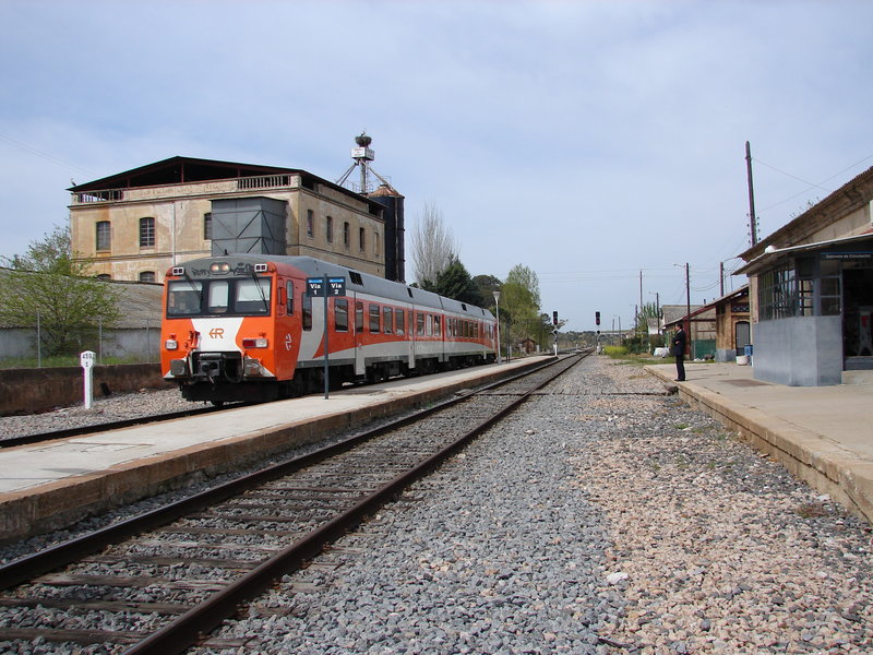 592-201M-202M Estacion de Aljucen 3.JPG