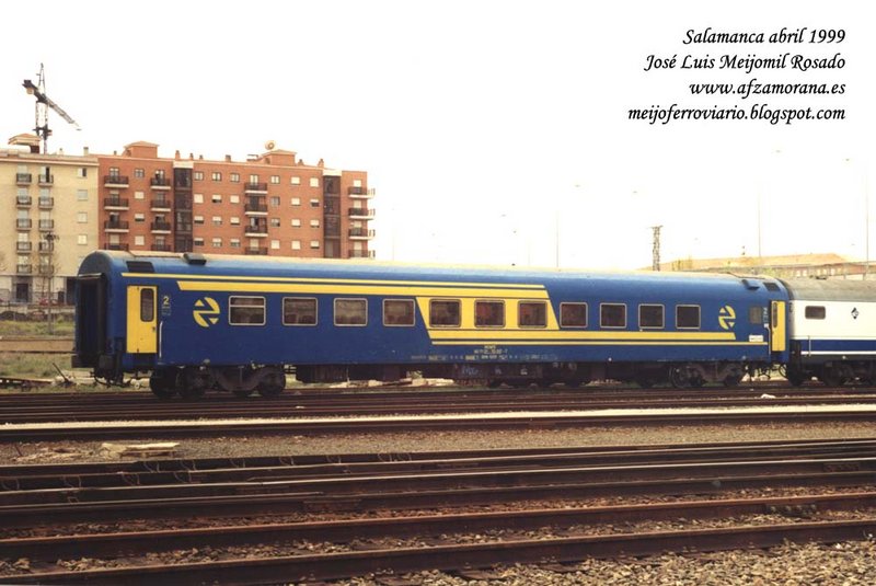 9000 izdal.jpg