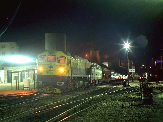 319205c.jpg