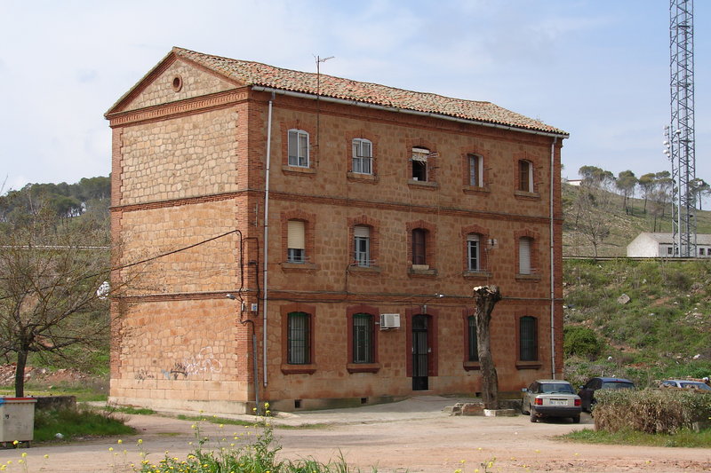 Pabellon viviendas compañia del Oeste .Caceres..JPG