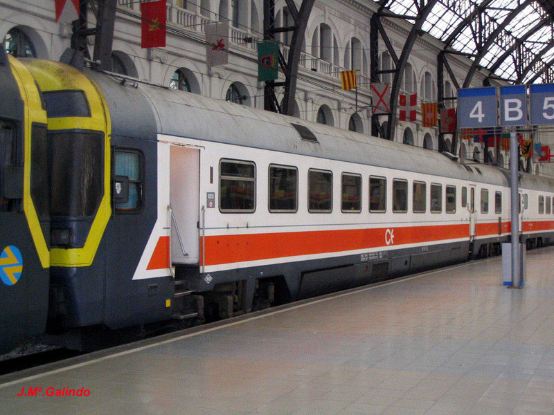 448-009C_BARCELONA FRANÇA_2004-04.jpg