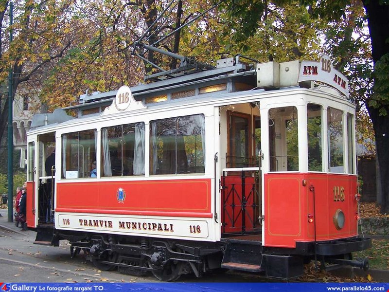 torino-tram-ttf06-116-2.jpg