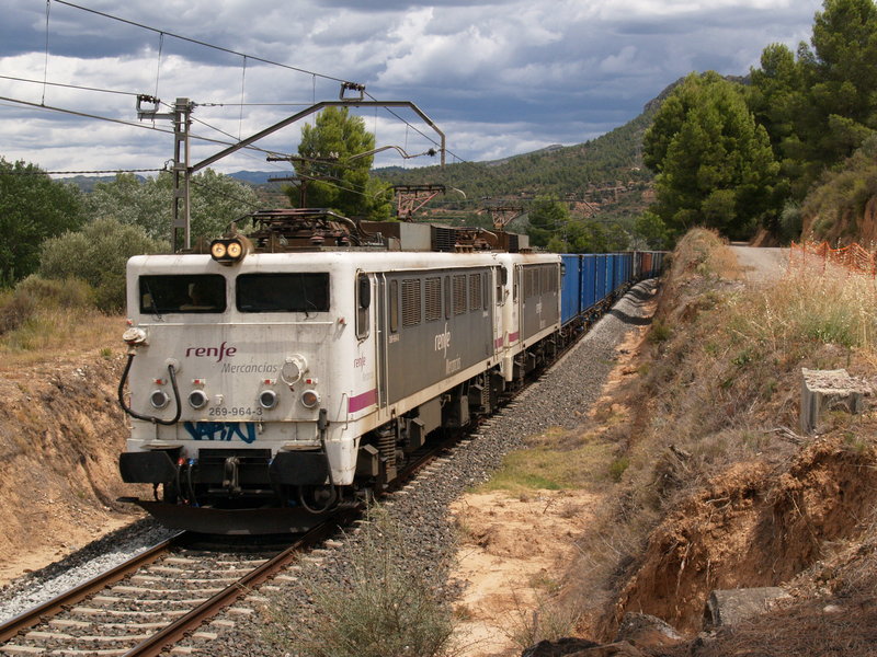 269-964 Y 967 CON UN TECO ENTRE GARCIA Y ASCO.JPG
