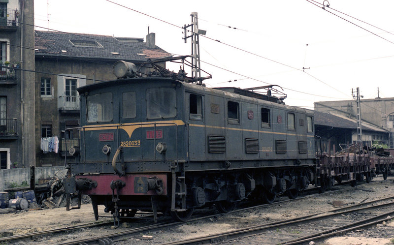 282-003 (ex BP 1103)  Olaveaga. (6-5-87).jpg