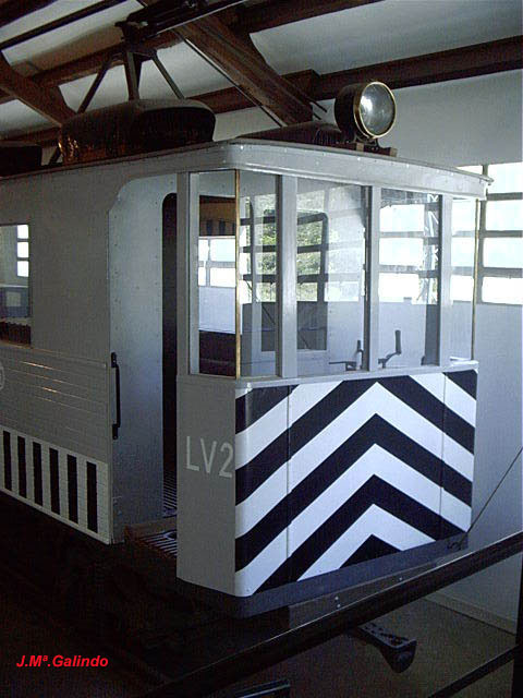 TRAM B LV2_MUSEO CASTELLAR_2003-05-2.jpg