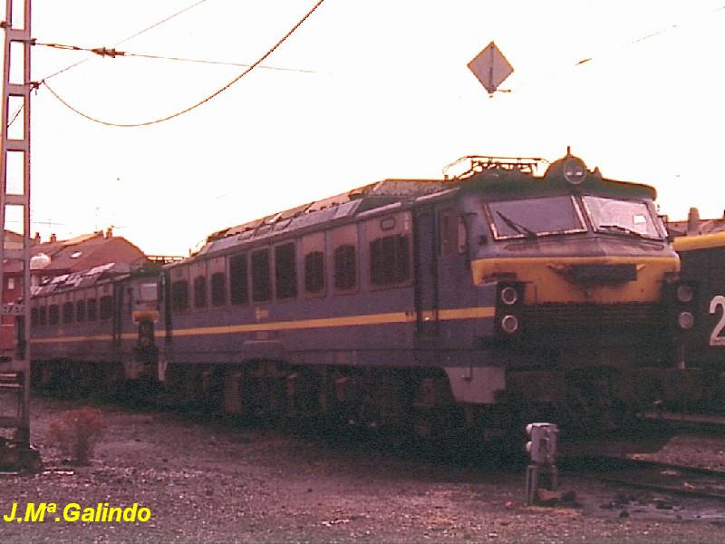 251-018+015_DEP.LEON_1996-08.jpg