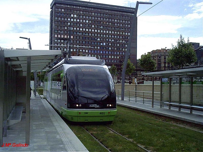 TRAM BI 401_BILBAO_2003-05-1.jpg