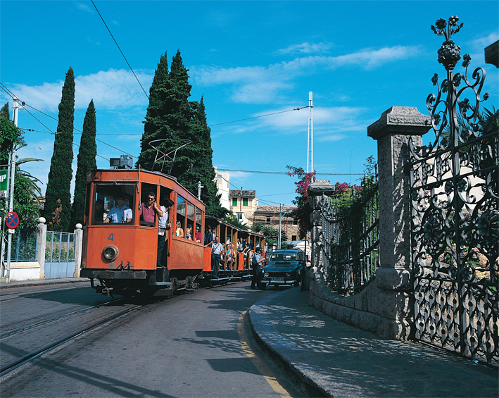 Tranvía Sóller_4_Mercat_abril1997_PhotoJosepMiquel.jpg