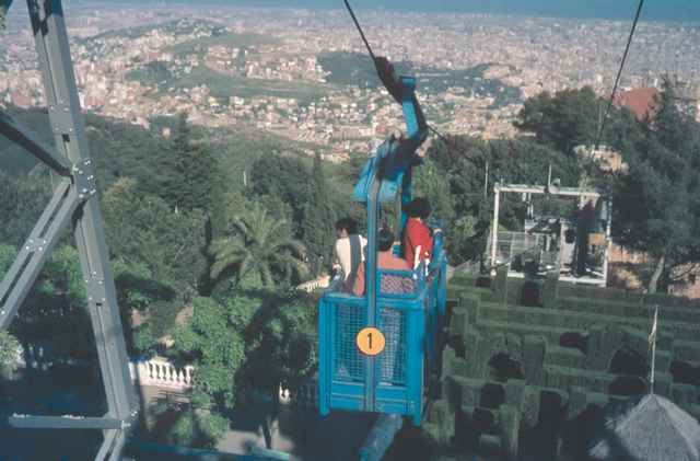 1970MAY12JBAT053cs.jpg