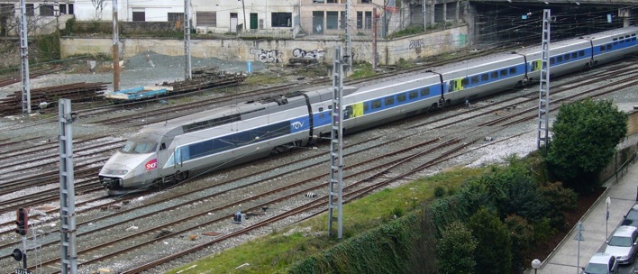 TGV ENTRANDO 2.JPG