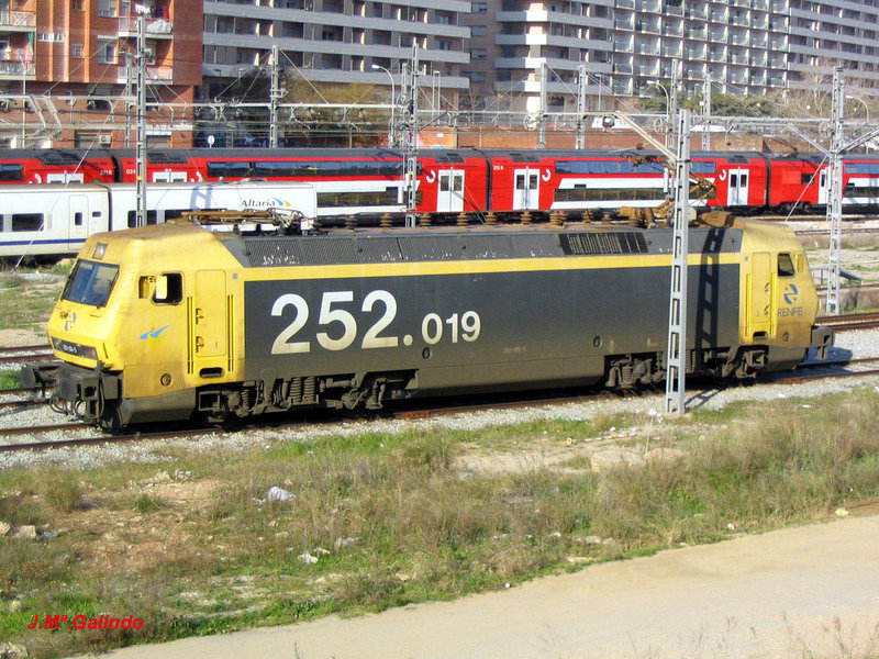 252-019_BARCELONA SAN ANDRES_2004-01.jpg