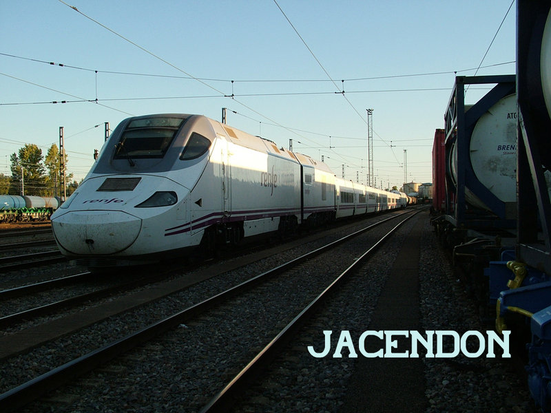 RENFE 730-044  LEÓN CLASIFICACION, LEON 06-09-2011.jpg