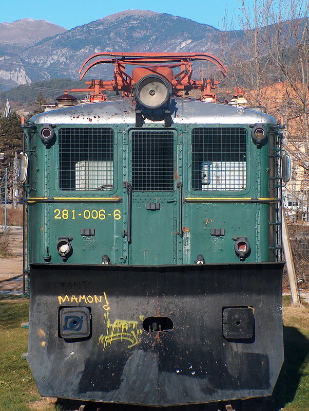 281-002-6-JB-23.JPG