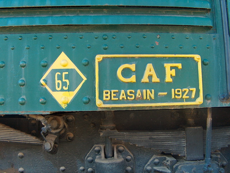 281-002-6-JB-33.JPG