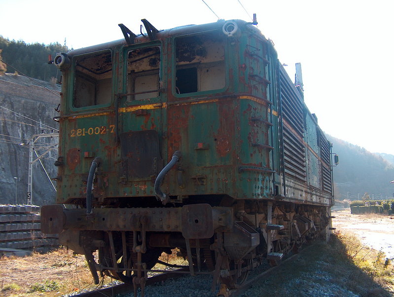 281-006-7-JB-03.JPG