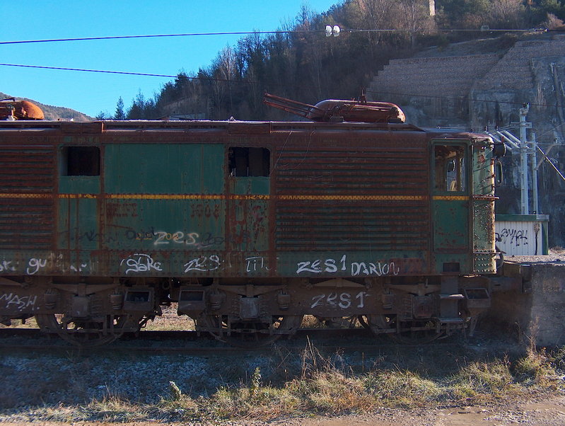281-006-7-JB-05.JPG